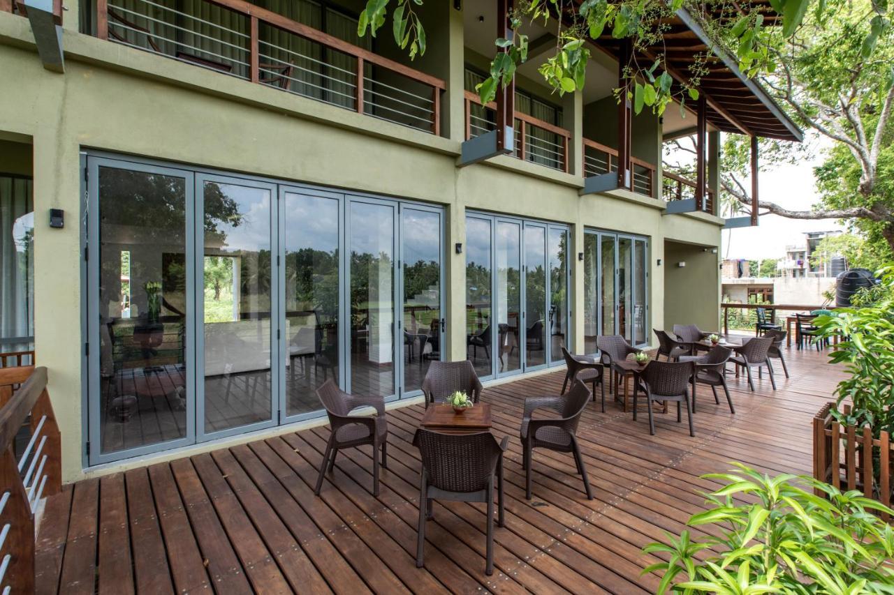 Earls Rajarata Hotel 3*