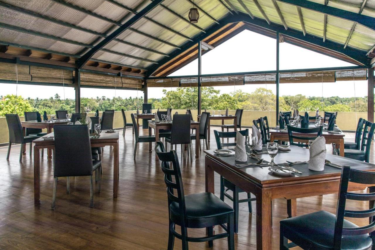 Hotel Earls Rajarata