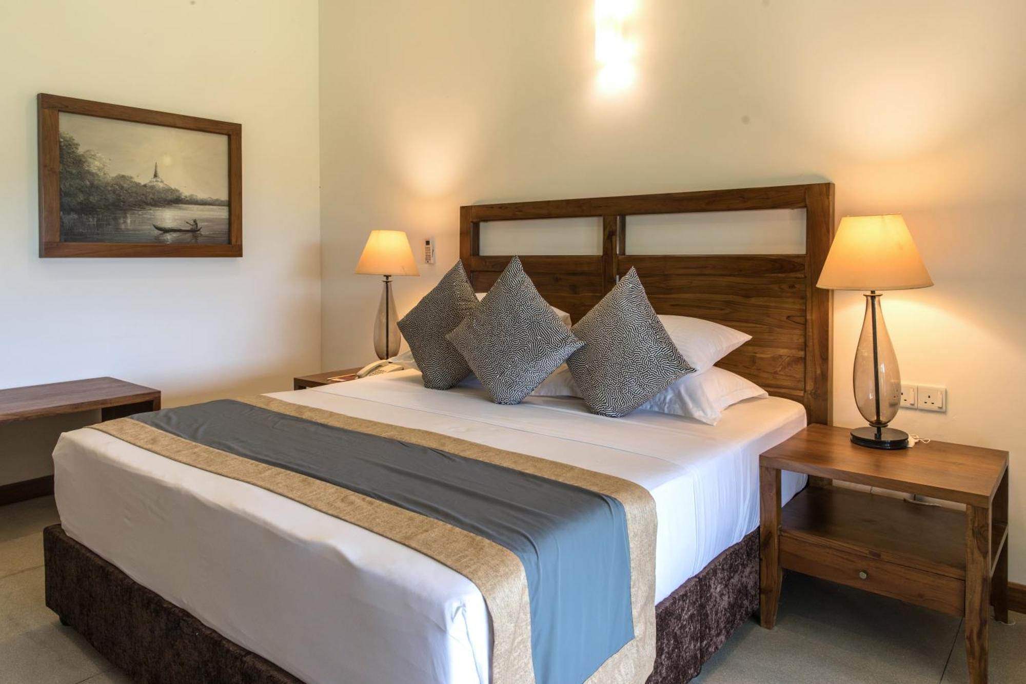 Earls Rajarata Hotel