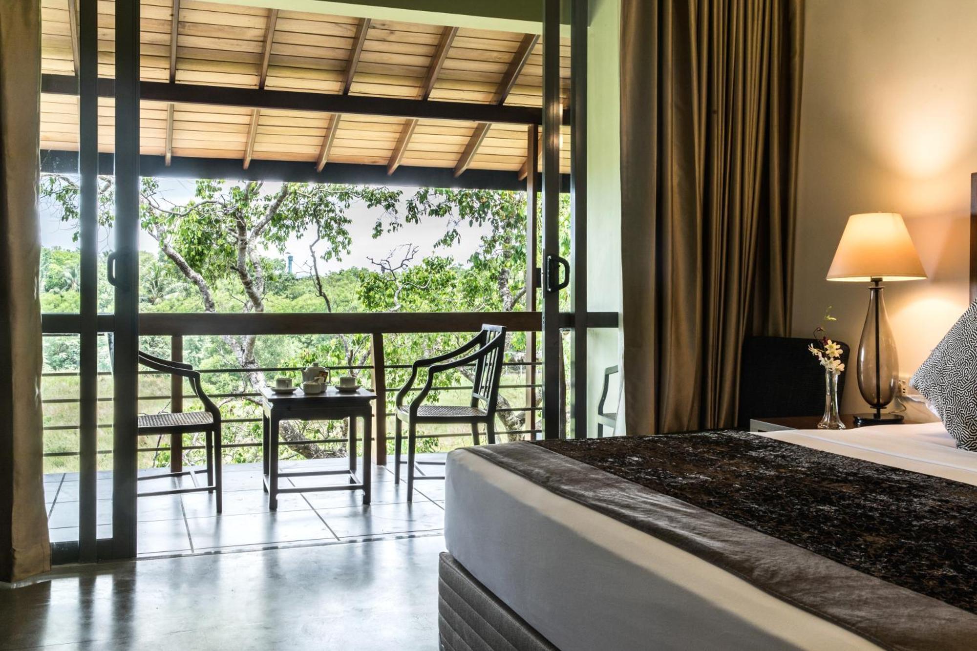 Earls Rajarata Hotel 3*